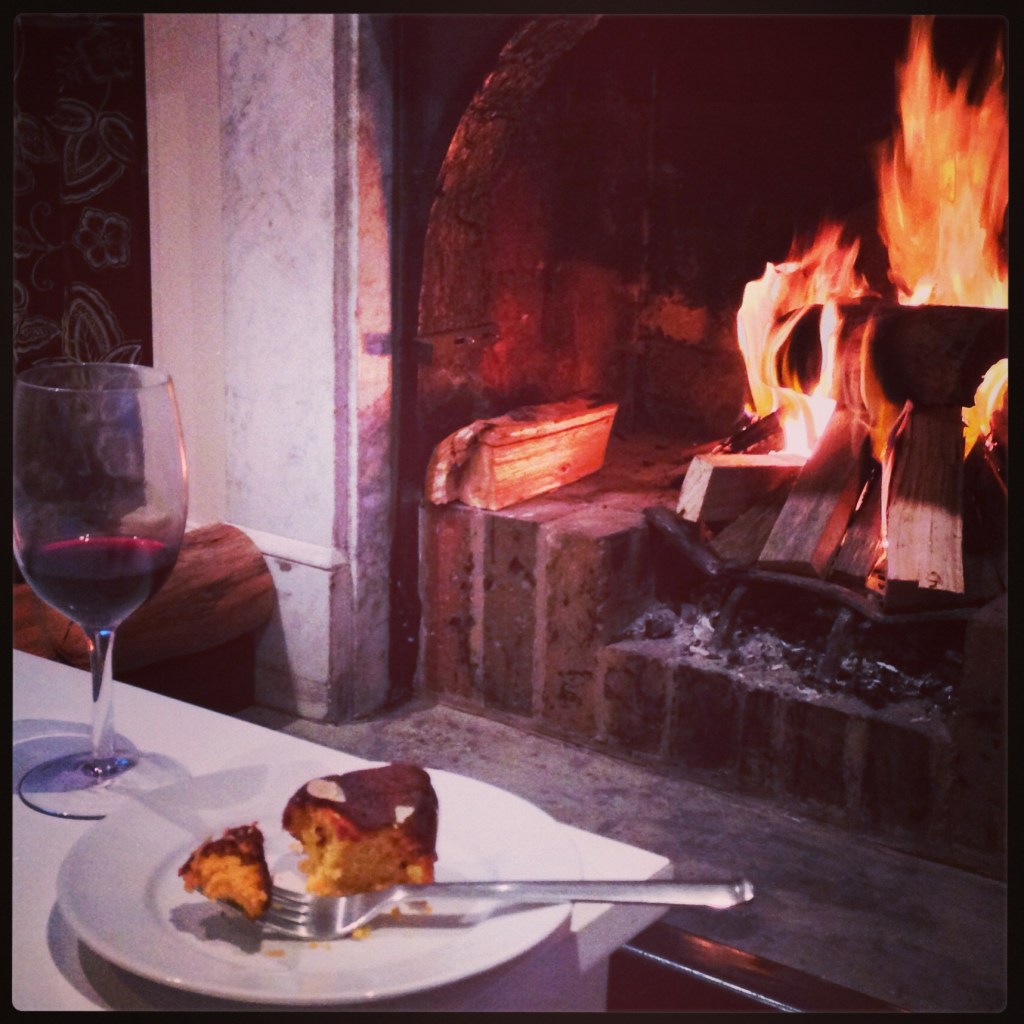 End of day, Cape Nelson's lighthouse cottage. Oh yes.