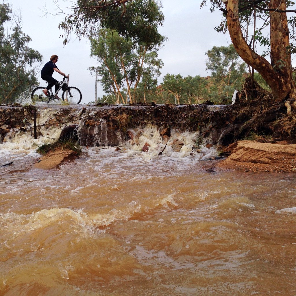 cycling-Todd-River