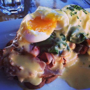 anchorage-eggs-benedict